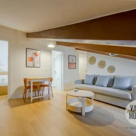 Fashion Design Loft En Calle Carretas-sol 4pax * Madrid