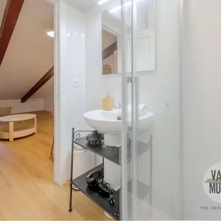 Appartamento Fashion Design Loft En Calle Carretas-sol 4pax *