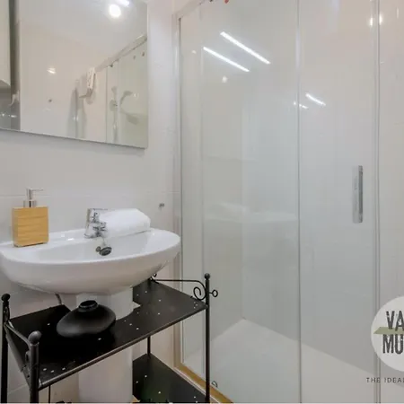 Fashion Design Loft En Calle Carretas-sol 4pax Appartamento