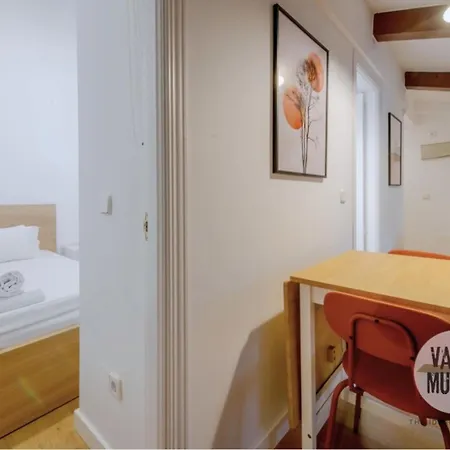 Fashion Design Loft En Calle Carretas-sol 4pax Appartamento *