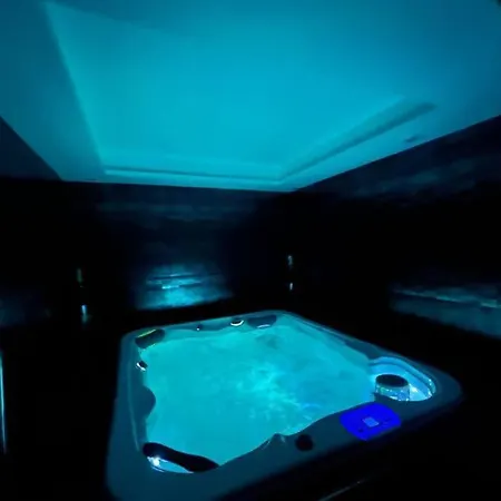 Apartment Duplex 8 Personas Con Sauna Jacuzzi Y Cine *