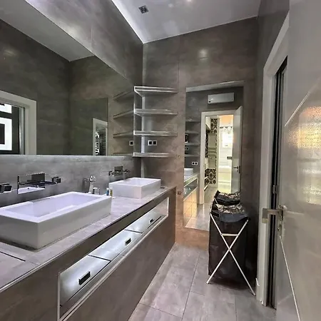 Duplex 8 Personas Con Sauna Jacuzzi Y Cine