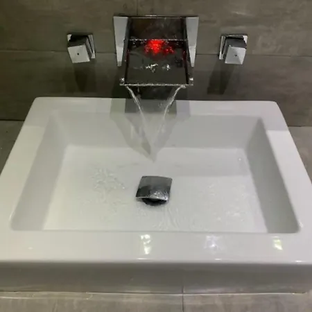 Duplex 8 Personas Con Sauna Jacuzzi Y Cine *