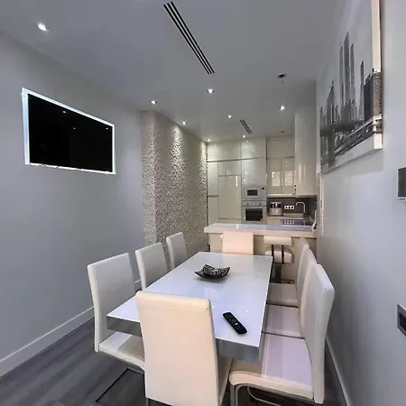 Duplex 8 Personas Con Sauna Jacuzzi Y Cine *