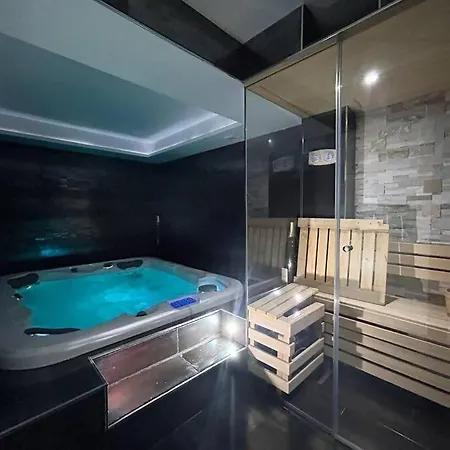 Duplex 8 Personas Con Sauna Jacuzzi Y Cine * Madrid