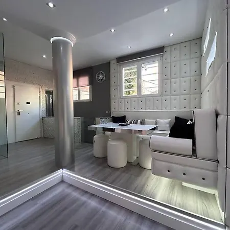 Duplex 8 Personas Con Sauna Jacuzzi Y Cine