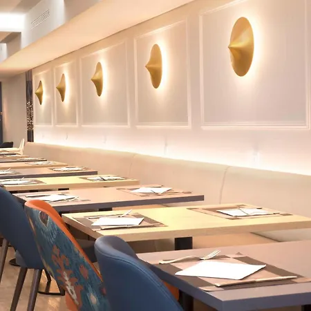 Hotel Gran Versalles 4*