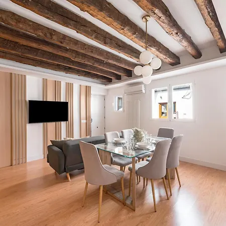 Chueca Ii Calle Barco 2br 2bh Appartement