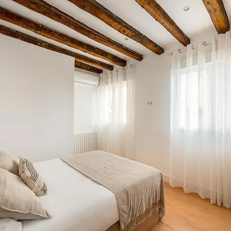Apartment Chueca Ii Calle Barco 2br 2bh Madrid