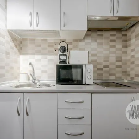 Pequeno Rincon 3, En Plaza De Chueca Apartamento *