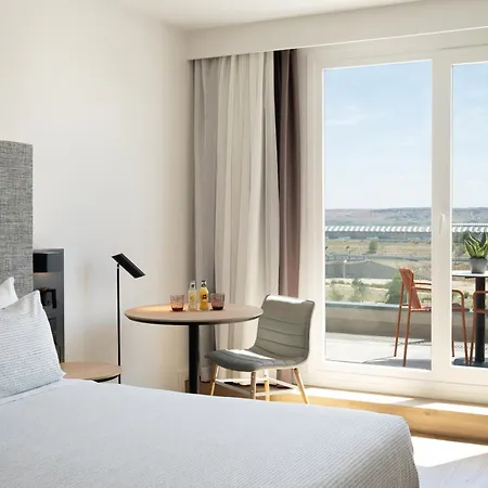 Hotel Innside By Melia Valdebebas 4*