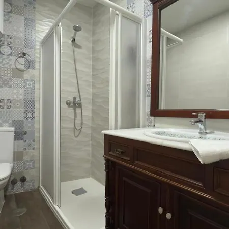 Centrally Located In 2i Apartment Madrid