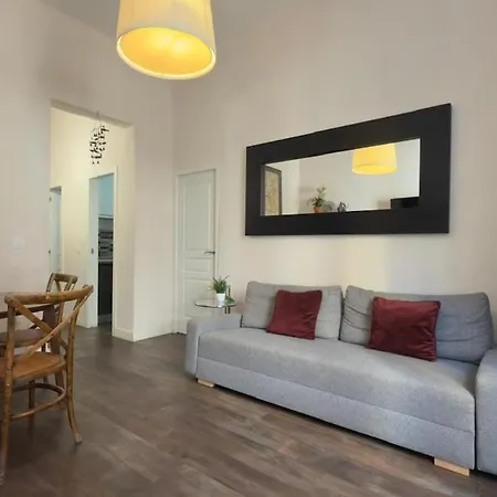 Centrally Located In 1d * Madrid