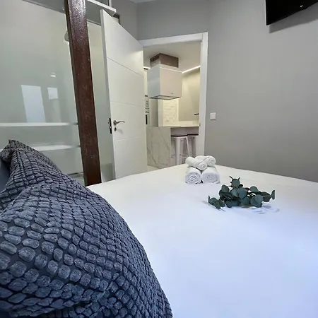 Charming Plaza Espana Centro Apartment