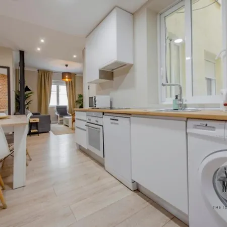 Apartamento Vive La Magia 7, En Santa Ana 6 *