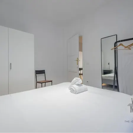 Apartment Vive Experiencia 7, En Santa Ana 6 Madrid