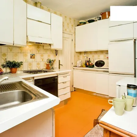 Individual Con Ventana A Patio Bed & Breakfast *
