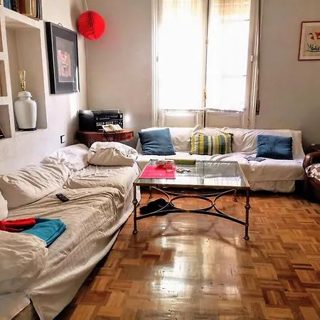Individual Con Ventana A Patio Bed & Breakfast *