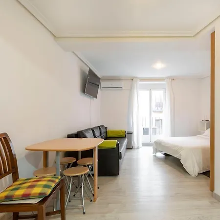 Flat In Malasana, Plaza Espana Madrid