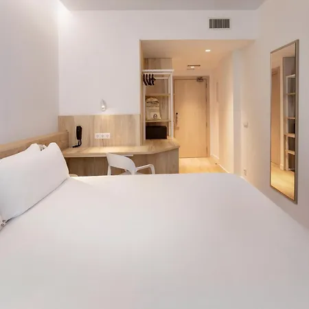 Hotel Carabanchel 2*