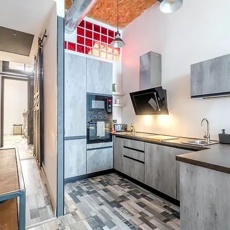 Apartment Location, Style & Comfort *