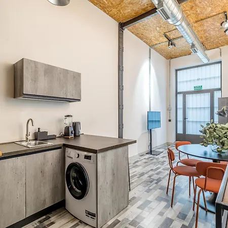 Location, Style & Comfort Apartment