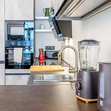 Location, Style & Comfort Apartment