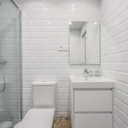 Urban Tranquility In With Modern Comforts Apartment