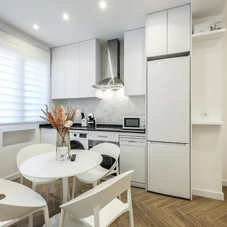 Urban Tranquility In With Modern Comforts *