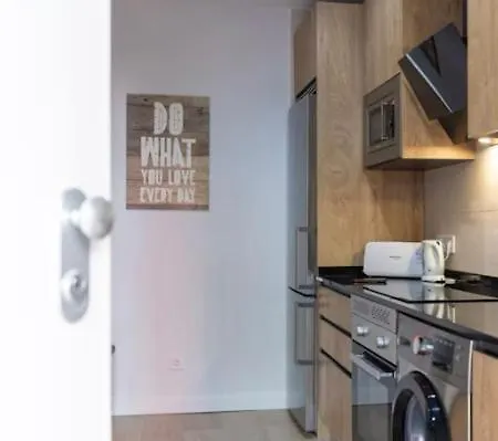 Artbel En Ifema- Pinar Del Rey Apartment
