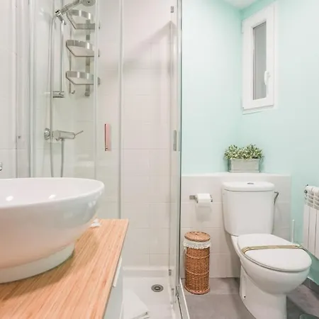 Bright & Cozy 2bd - Opera Area Apartment Madrid