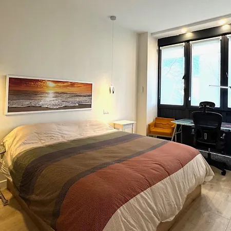 Gold Aparment Wifi Ac Services E1 Apartment *