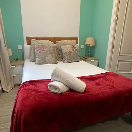 Centro Madrid, Plaza Cibeles Aparthotel *