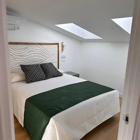 Lofts Puerta Del Sol Apartment *