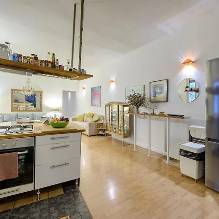 Gran Via-sol Spacious 3 Bedrooms & 2 Wcs * Madrid