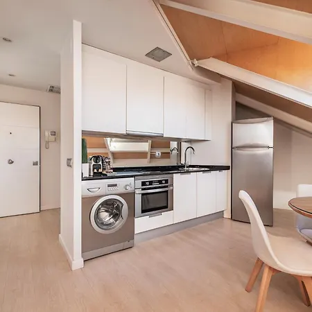 Luxury In Barrio Palacio Apartment *