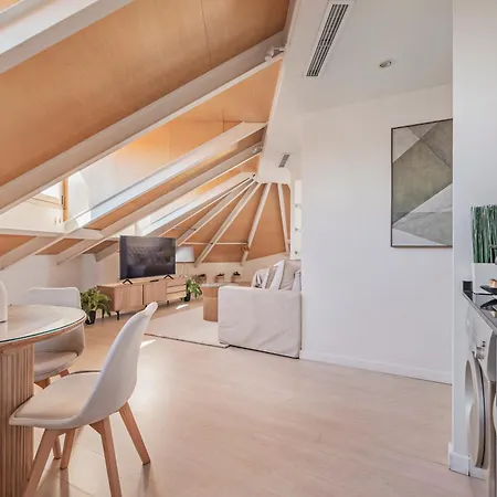 Luxury In Barrio Palacio Appartement Madrid