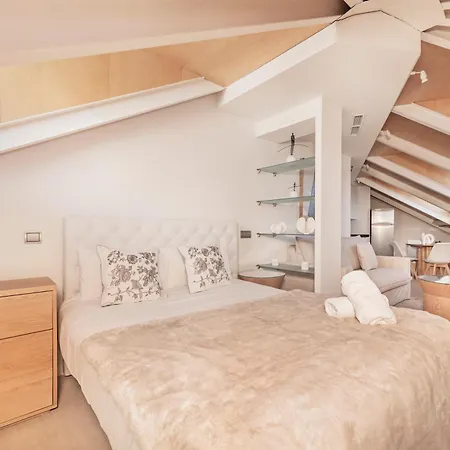 Luxury In Barrio Palacio Apartment *