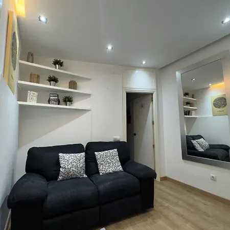 Apartamento Con Patio En Centro Madrid