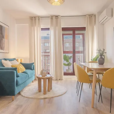 Elegant Temporary On Street Hiruela Temporal Hrl1710 Apartment Madrid