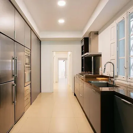 Best With 3-bedroom In Apartment Madrid