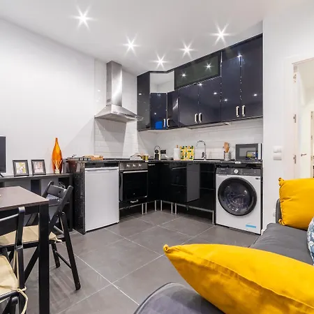 Charming Modern In Barrio De Letras * Madrid