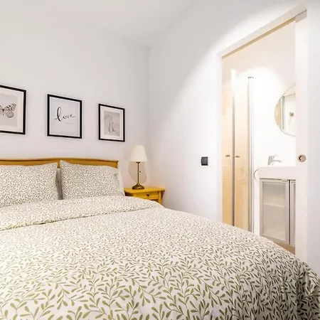 Charming Modern In Barrio De Letras Apartment Madrid