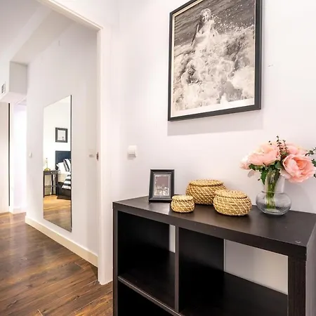 Charming Modern In Barrio De Letras * Madrid