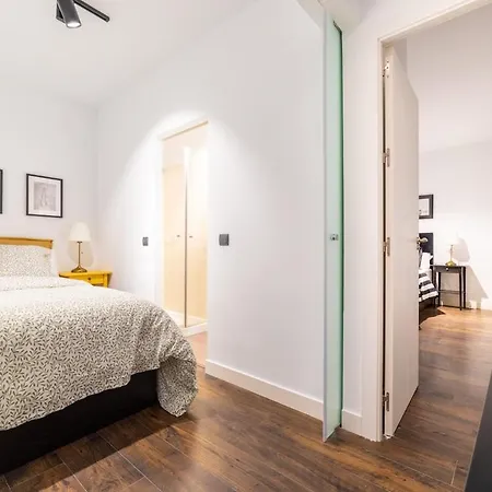 Apartment Charming Modern In Barrio De Letras Madrid