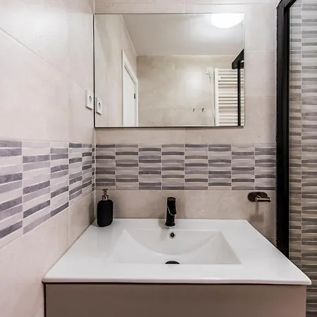Apartment Encantador En Barajas By Bebalmy *