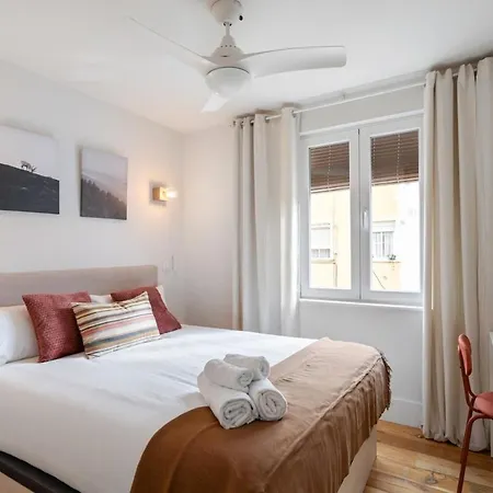 And Bright In Puerta Del Angel - Cabello Apartment *
