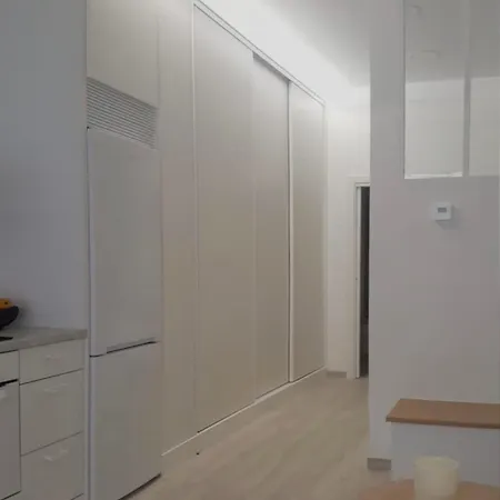 Apartment Artbel En Numancia *