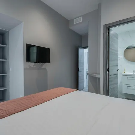 Modern مدريد