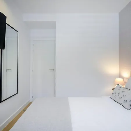 Alejandro Dumas Exclusive Living Apartment Madrid